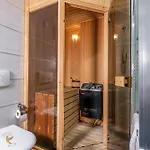 مالايت بوتيك فندق